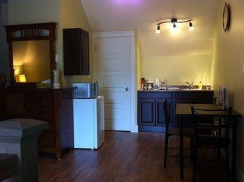 Colonial Charm Inn Charlottetown Bagian luar foto